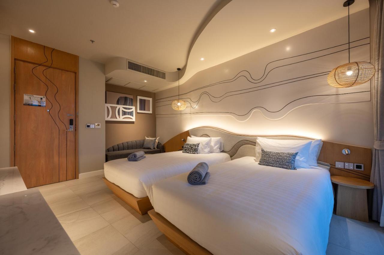 Metadee Elite Hotel Pantai Kata Bagian luar foto
