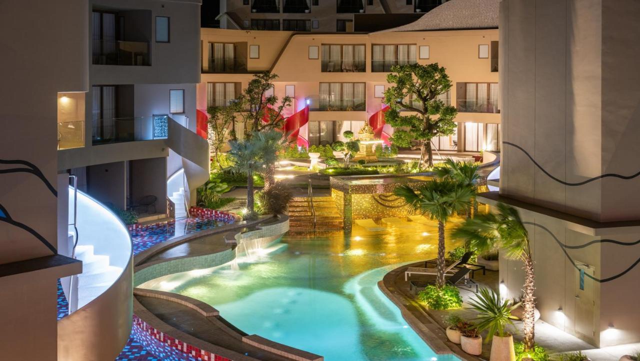 Metadee Elite Hotel Pantai Kata Bagian luar foto