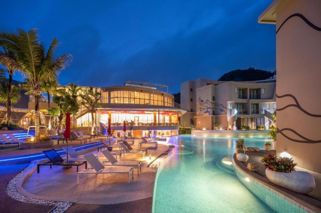 Metadee Elite Hotel Pantai Kata Bagian luar foto