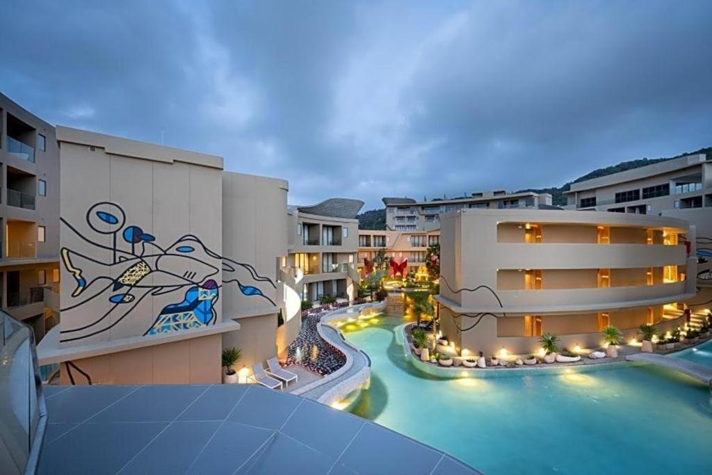 Metadee Elite Hotel Pantai Kata Bagian luar foto